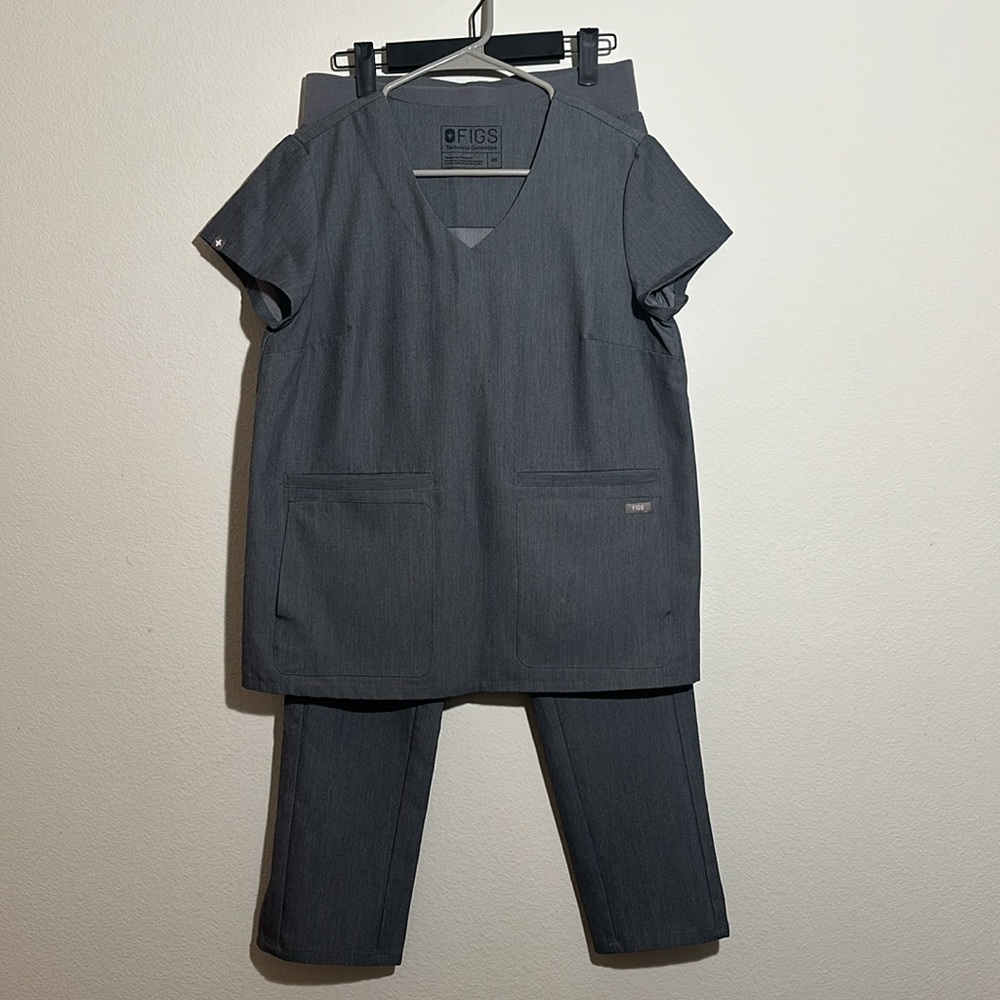 FIGS SCRUB SET IN XS